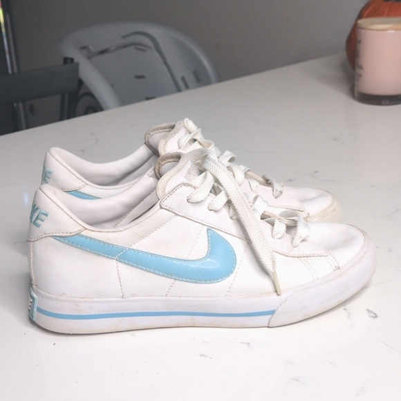 Nike Shoes - Nike Size 6.5 Women Shoes